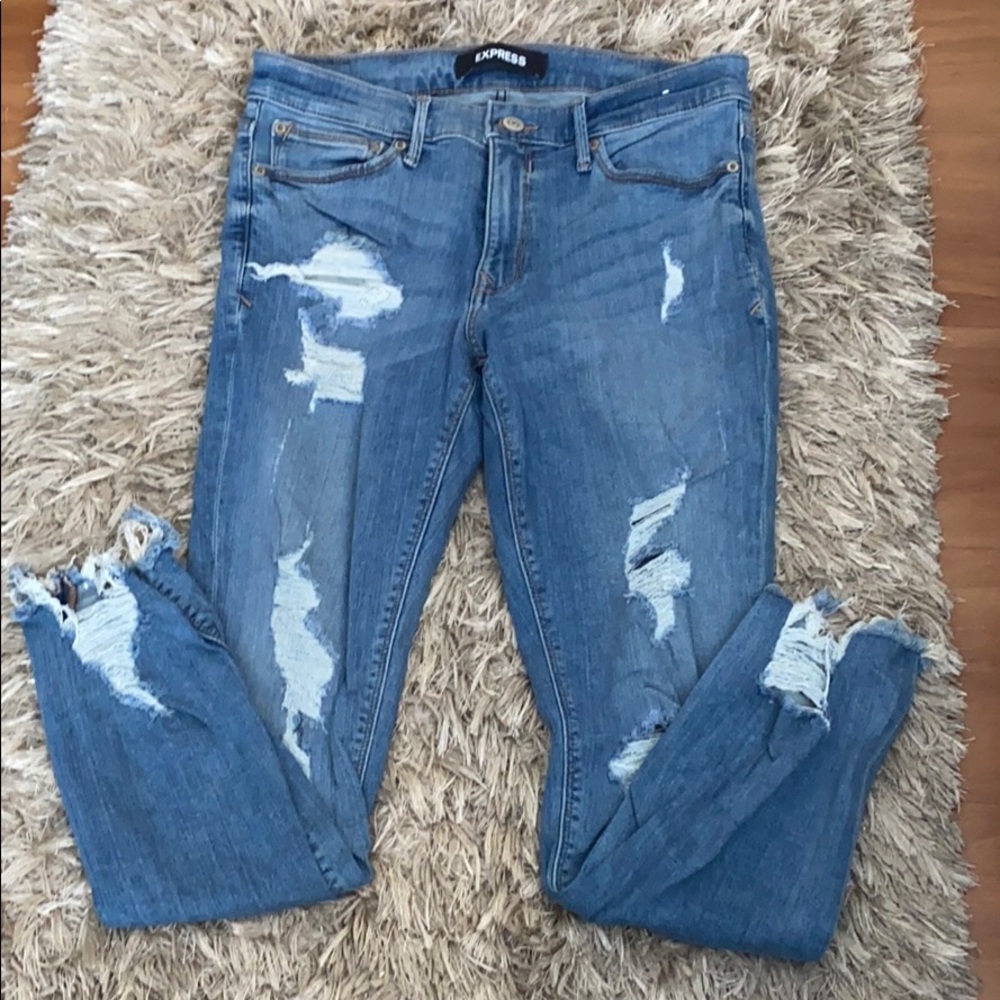 Express woman’s ankle skinny jeans
